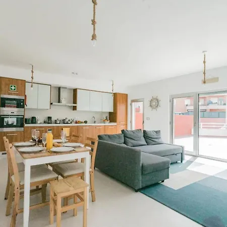 Lovely & New Apartment Atouguia Da Baleia