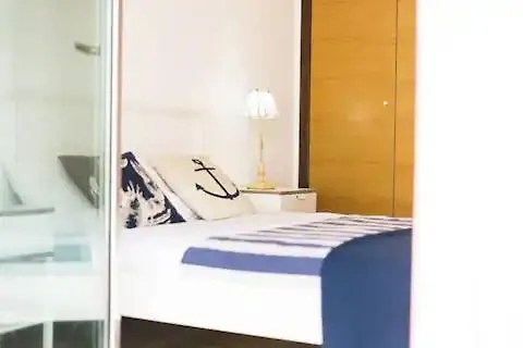 Διαμέρισμα Lovely & New *