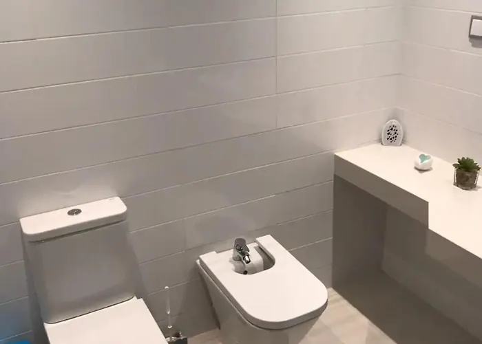 Lovely & New Atouguia Da Baleia